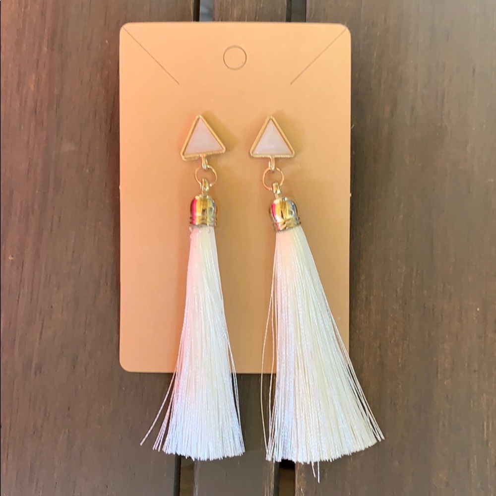 White dangle earrings🤍🤍